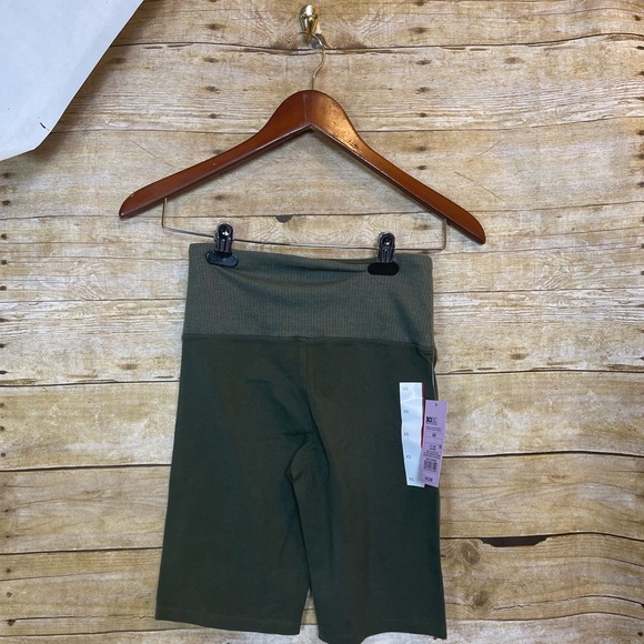 New Wildfable hi waisted bike shorts 🛍 - Picture 2 of 2